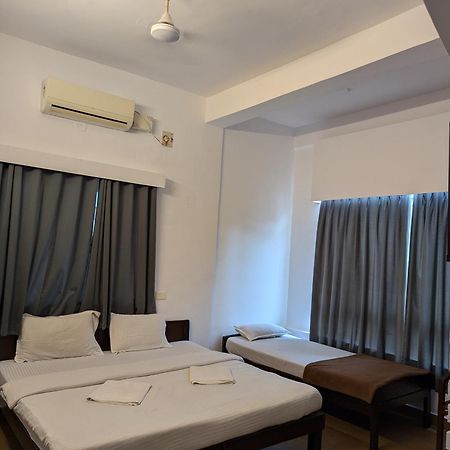 Hotel White Season Калангуте Екстериор снимка