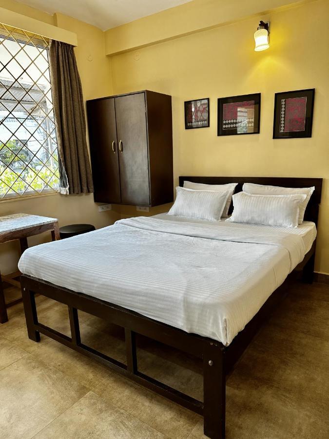 Hotel White Season Калангуте Екстериор снимка